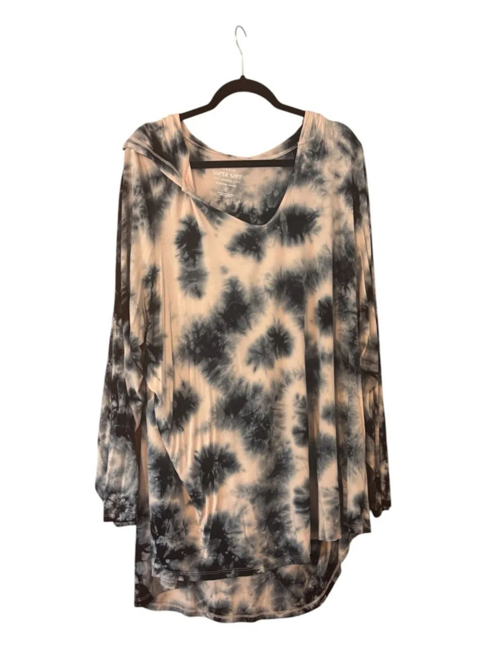 torrid Navy and Cream Tie-Dye Long sleeve hooded shirt - Picture 1 of 1